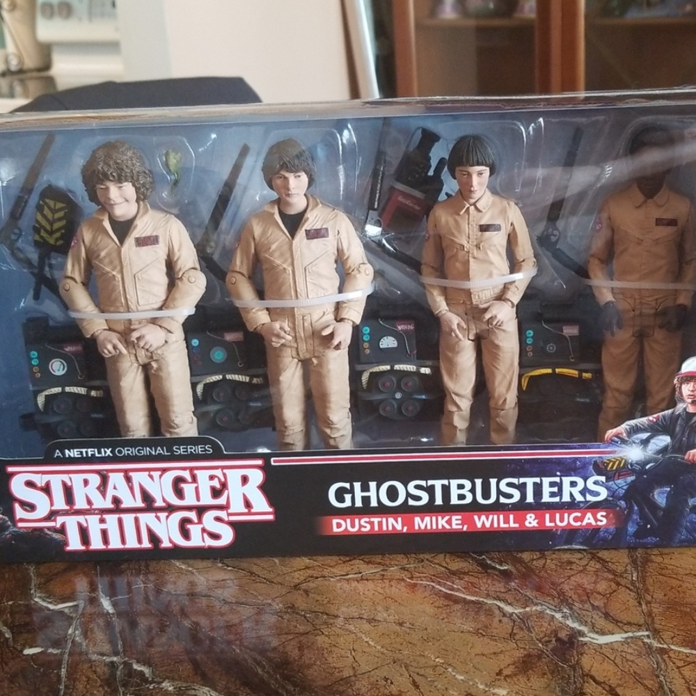 Stranger Things Ghostbusters set